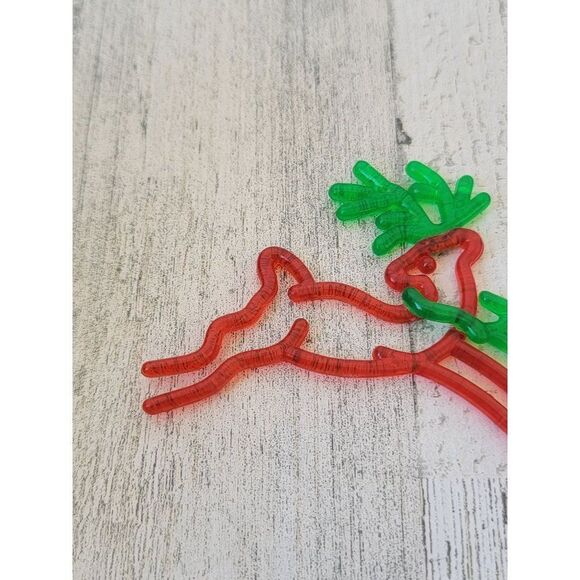 Green red plastic jumping reindeer ornament Xmas decor - Picture 3 of 6